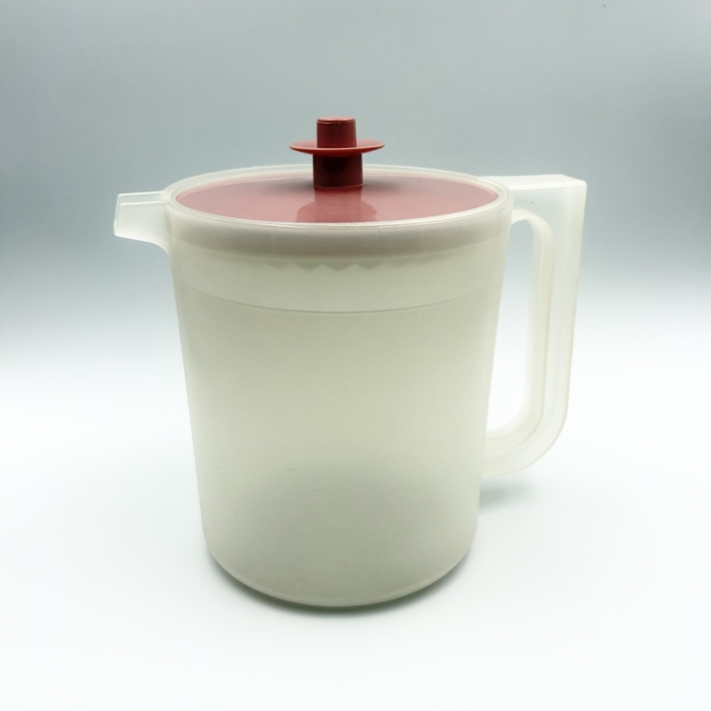 Vintage Tupperware 1576 Pitcher Sheer White Push Button 1.5 Qt Rose Pink Lid